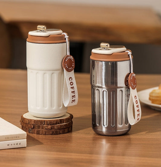 ☕ Tasse à Café avec Affichage LED de Température – Acier Inoxydable 316 – 450 ml – Isolation Double Paroi & Couvercle Étanche pour Emporter 🚗
