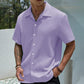 Chemise pour homme à boutonnage devant et texture