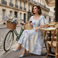 👗🔥🌸 PROMO -50% ! Robe Évasée à Manches Flottantes – Imprimé Floral Vintage, Tissu Fluide & Taille Marquée (Bleu/Blanc, S-5XL)
