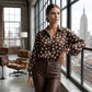 Chemise à pois pour femme avec boutons