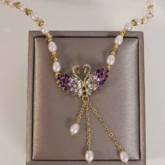 💐🎁💖 OFFRE EXCEPTIONNELLE -50% ! Collier Violet à Deux Cygnes en Cœur – Idée Cadeau Romantique pour Elle (Longueur Réglable 41-50 cm)