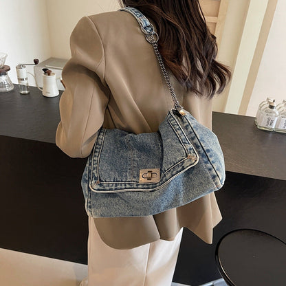 📢 OFFRE LIMITÉE -50% ! ⏰ Sac Bandoulière Rétro Grande Capacité à Chaîne – Design Denim Vintage avec Grand Compartiment Principal 👜